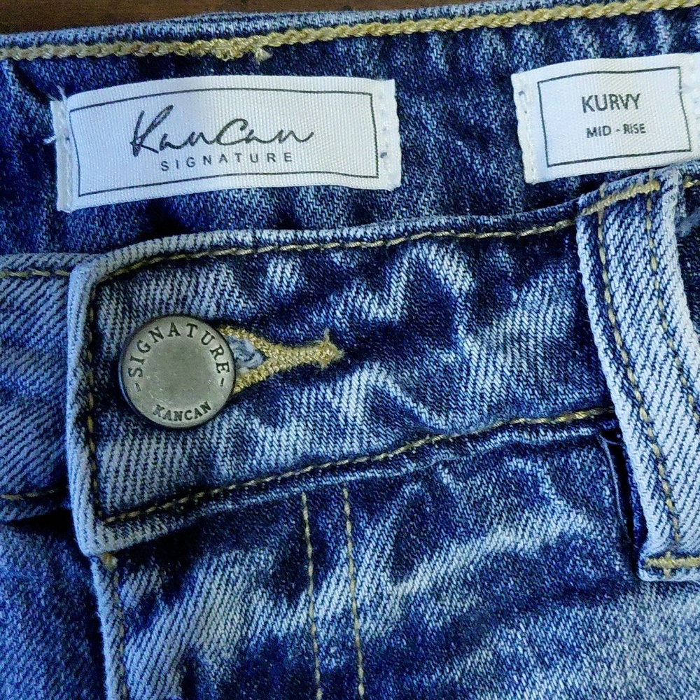 EUC KanCan Sz 28 Style Estilo  Distressed Denim Shorts - Picture 4 of 8
